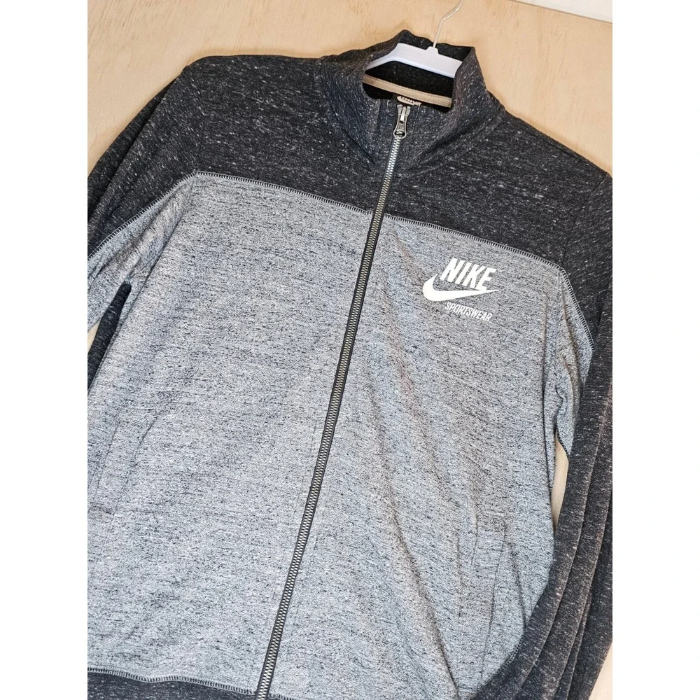 Nike Sportswear Gym Vintage Full Zip Jacket Grey Heather AR3790-010 Mens Medium